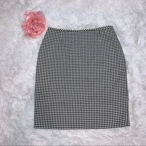 Tahari black and white pencil skirt